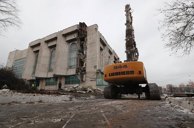 В Москве начался снос киноцентра «Соловей»